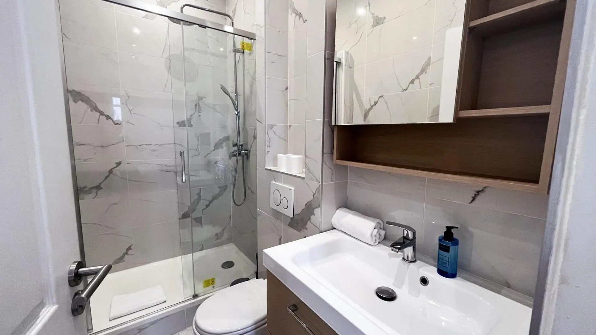 Апартаменты Urban Flat 64 - Luxury Flat Mermoz - Champs Elysees Париж