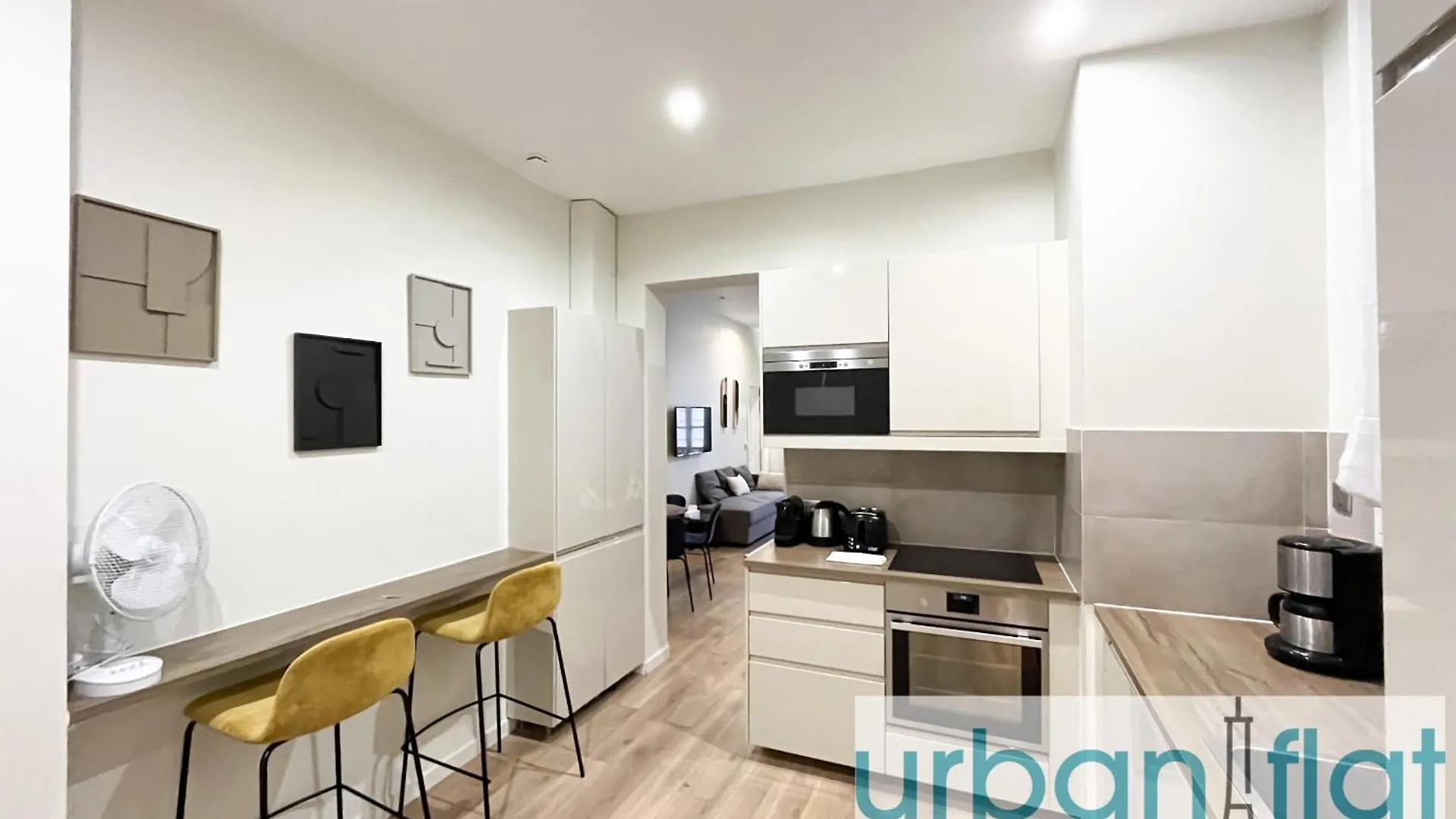 Urban Flat 64 - Luxury Flat Mermoz - Champs Elysees Париж 0*,  Франция